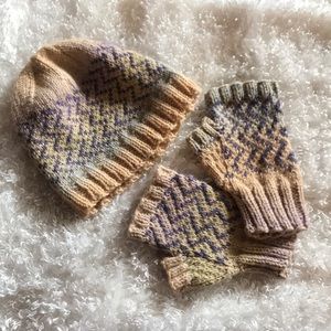 Beanie&matching gloves